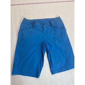 Patagonia men’s outdoor shorts in bright blue size 32